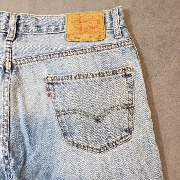 Levis Jeans Mens 32x30* Blue 550 Relaxed Straight American Light Wash Denim Jean - Picture 4 of 16